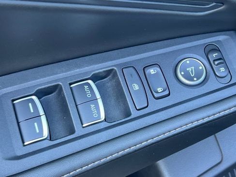 Used 2024 Honda Accord Sport image 13