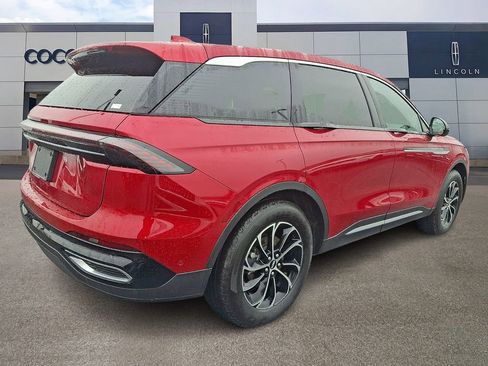 Certified 2024 Lincoln Nautilus Premier w/ Equipment Group 102A image 4