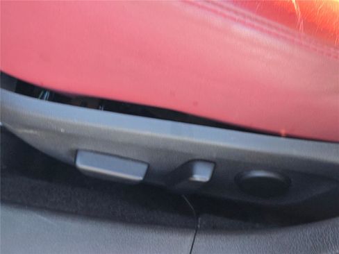 Used 2024 MAZDA MAZDA3 s image 26