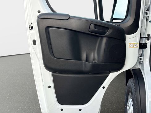 New 2026 RAM ProMaster 3500 w/ Convenience Group image 15