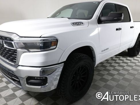 Used 2025 RAM 1500 Big Horn AWD/4WD image 10