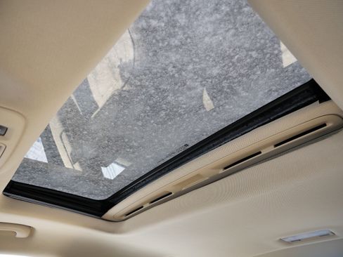 Used 2013 Chevrolet Malibu LT image 34