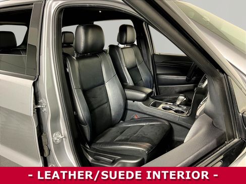 Used 2018 Jeep Grand Cherokee Altitude AWD/4WD image 28
