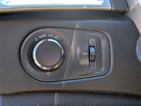 Used 2016 Cadillac SRX Luxury image 38