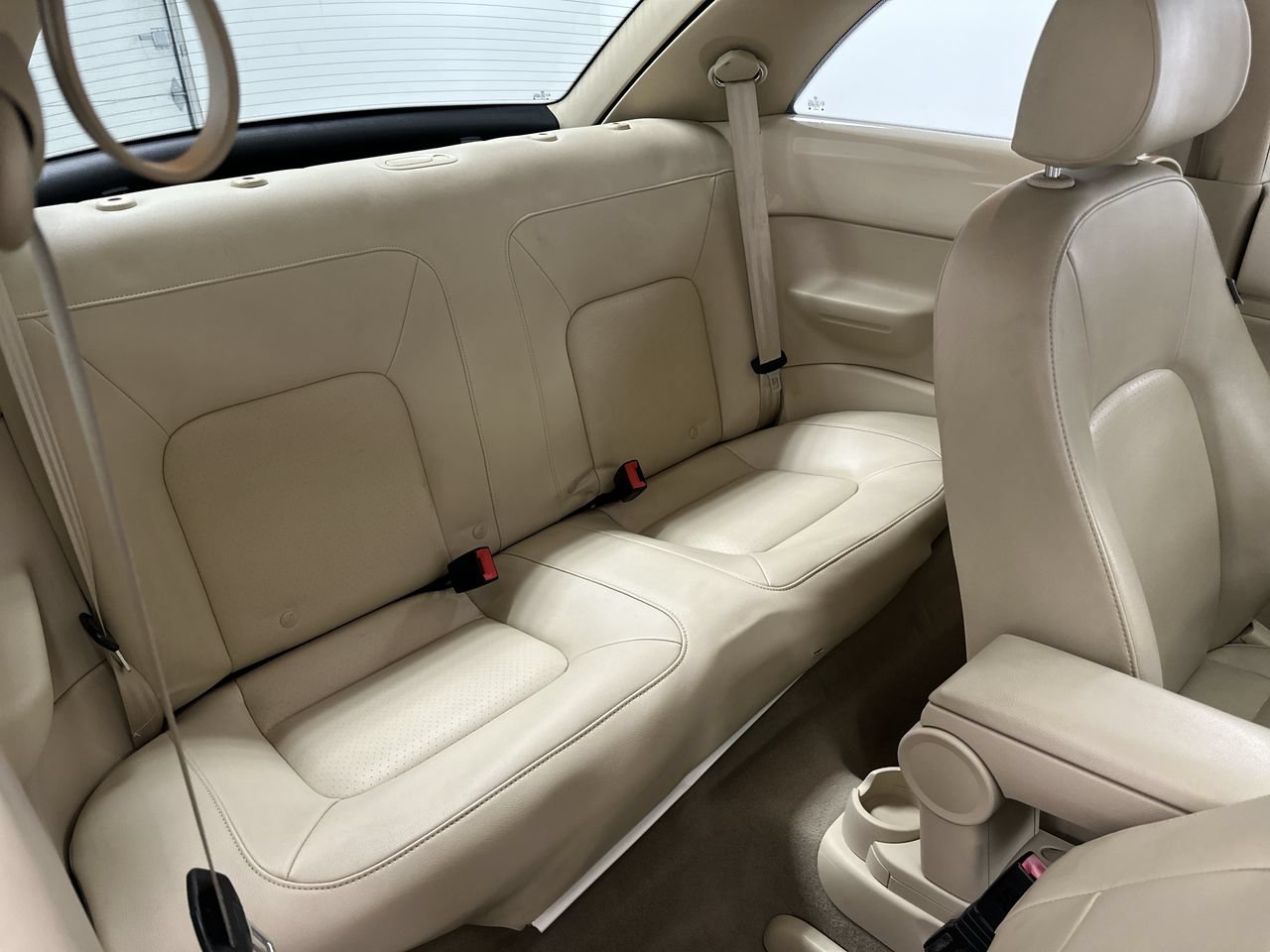 Used 2009 Volkswagen Beetle S FWD image 22