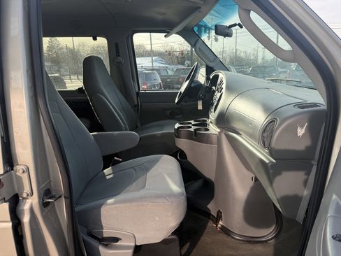 Used 2008 Ford E-350 and Econoline 350 XL image 12