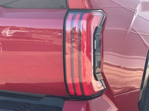 New 2026 Toyota Tundra Platinum AWD/4WD image 32