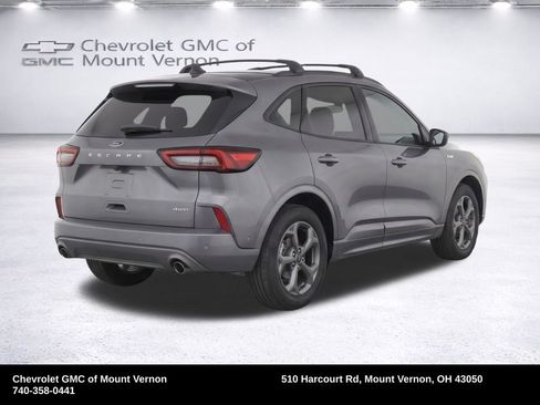 Used 2023 Ford Escape ST-Line w/ Tech Pack #1 AWD/4WD image 4