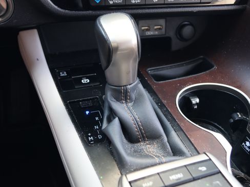 Used 2022 Lexus RX 350 FWD w/ Premium Package image 26