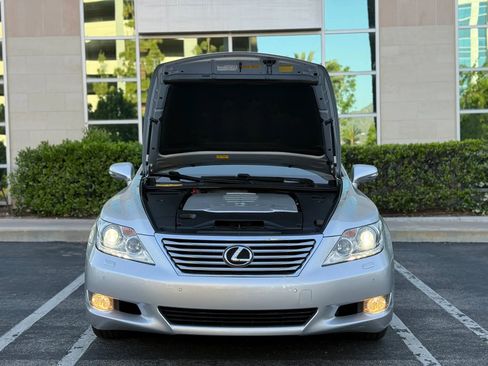 Used 2010 Lexus LS 460 RWD image 34