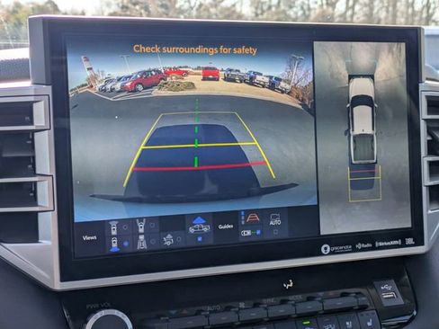 Used 2024 Toyota Tundra Limited image 22