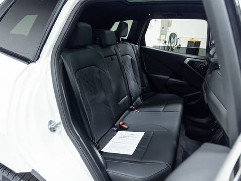 Used 2025 BMW X3 xDrive30i w/ Premium Package image 24