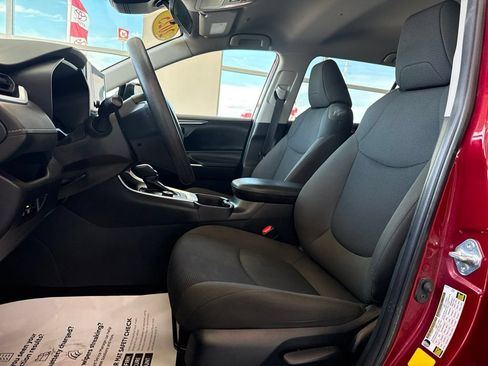 Used 2025 Toyota RAV4 LE AWD/4WD image 19