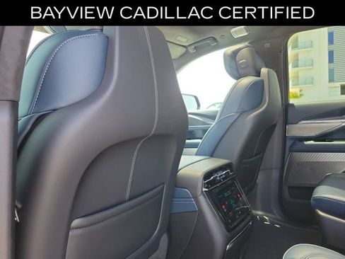 Certified 2025 Cadillac Escalade IQ Luxury 2 w/ LPO, Premium Carpet Package AWD/4WD image 22