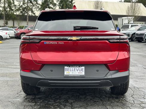 New 2026 Chevrolet Equinox EV LT image 4