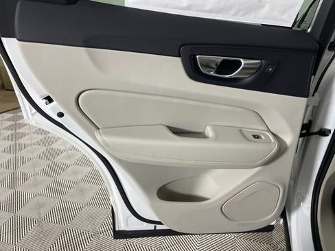 Certified 2024 Volvo XC60 T8 Plus w/ Protection Package image 31