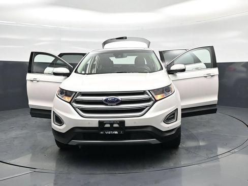 Used 2018 Ford Edge Titanium w/ Equipment Group 302A AWD/4WD image 31