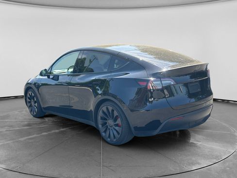 Used 2024 Tesla Model Y Performance AWD/4WD image 2