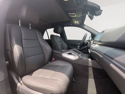 Used 2025 Mercedes-Benz GLE 350 4MATIC image 25
