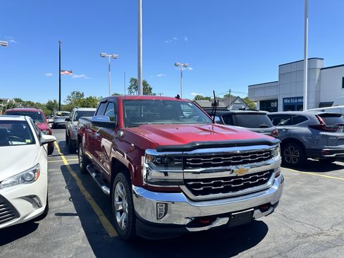 Used 2018 Chevrolet Silverado 1500 LTZ w/ Sport Package AWD/4WD image 3