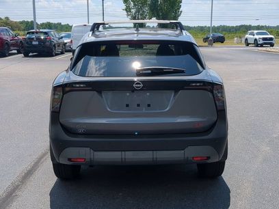 Certified 2025 Nissan Kicks SR