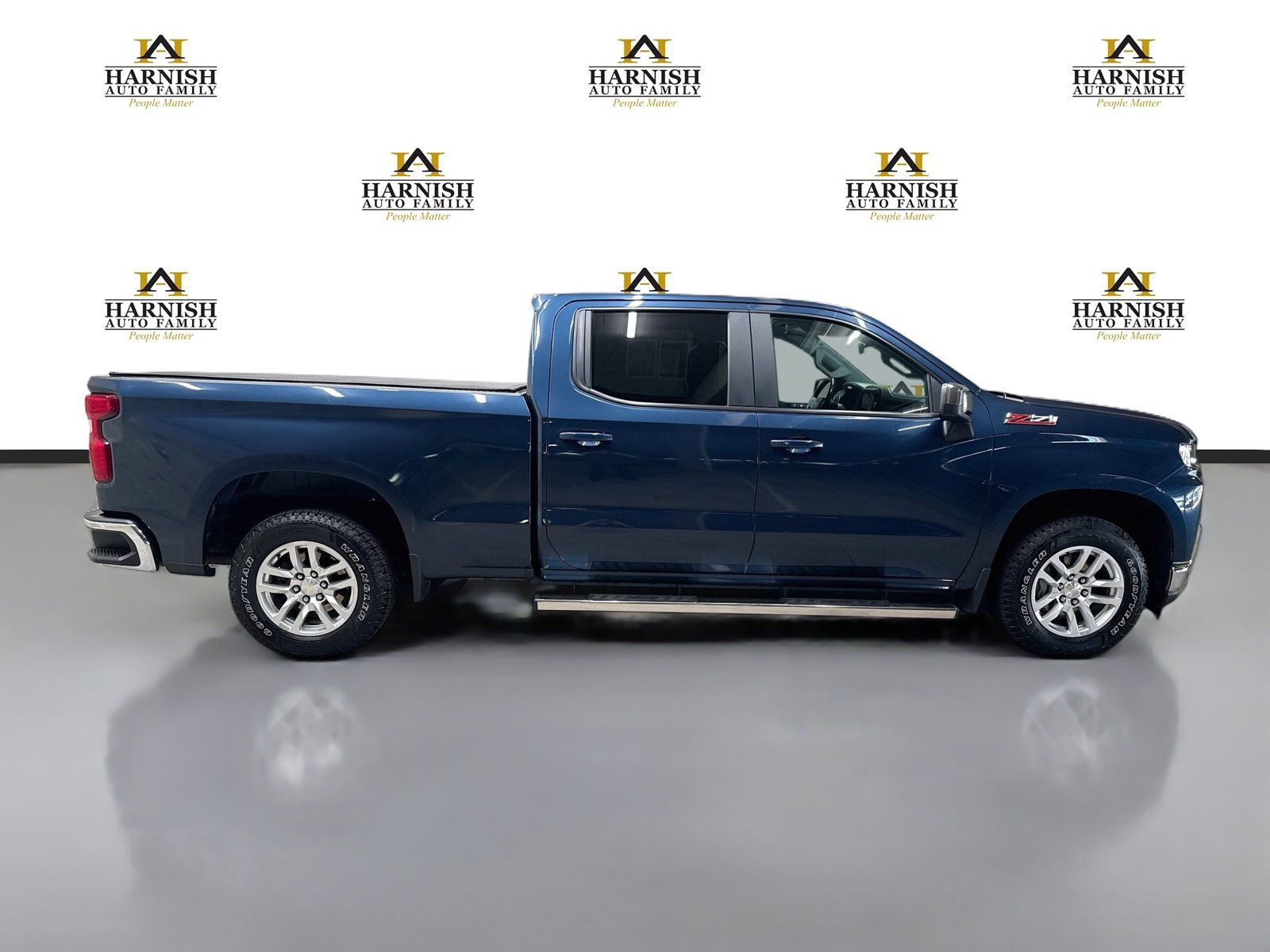 Used 2021 Chevrolet Silverado 1500 LT w/ Z71 Off-Road Package AWD/4WD image 5