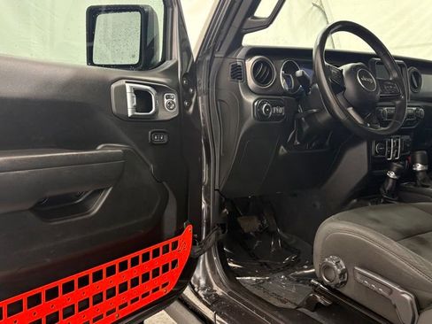 Used 2022 Jeep Wrangler Unlimited Sport AWD/4WD image 36