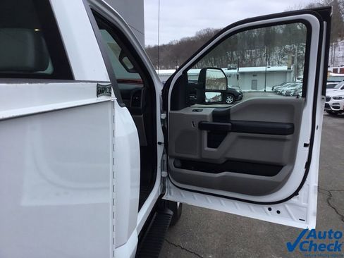 Used 2020 Ford F350 XL w/ Power Equipment Group image 33