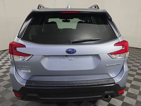 Used 2022 Subaru Forester Limited image 17