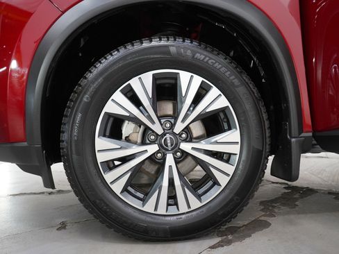 Used 2023 Nissan Rogue SV AWD/4WD image 30