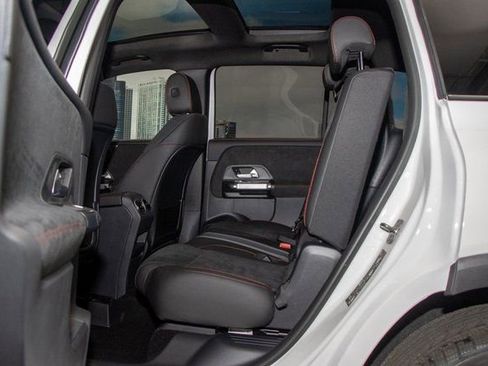 Certified 2023 Mercedes-Benz GLB 250 4MATIC image 24