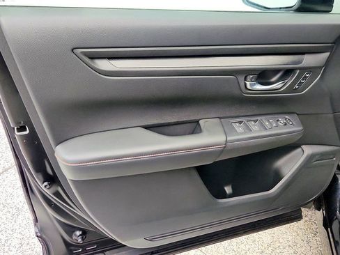 Used 2025 Honda CR-V Sport-L image 11