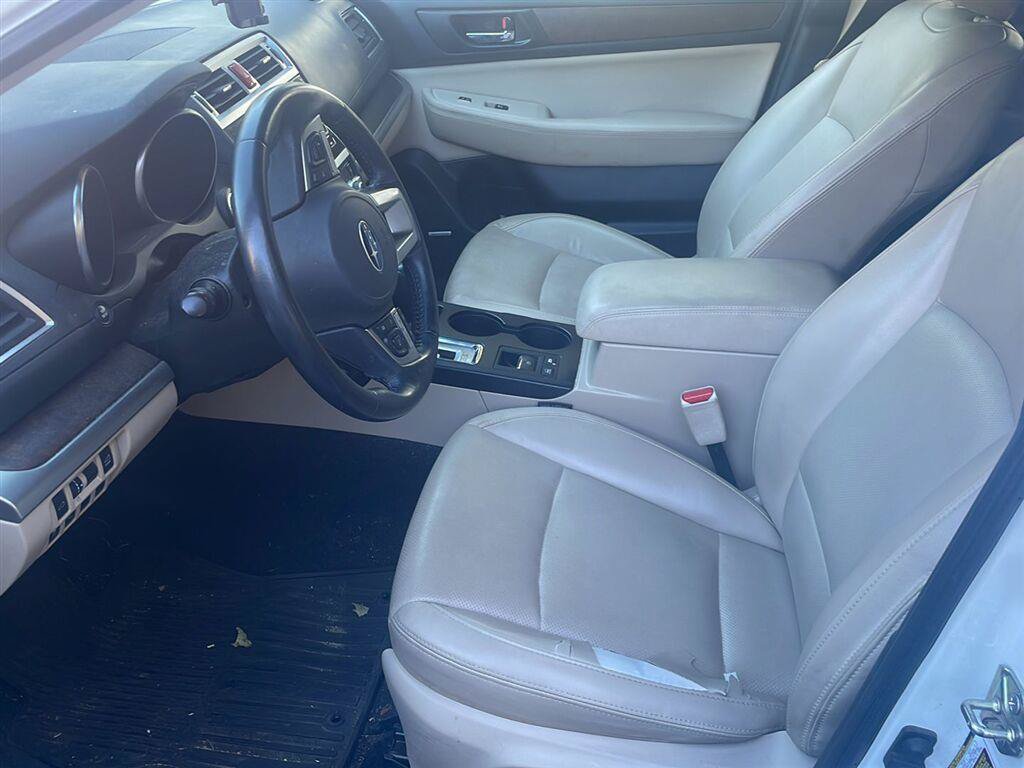 Used 2017 Subaru Outback 2.5i Limited w/ Popular Package #5 AWD/4WD image 1