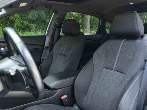 Used 2025 Honda Accord Sport image 17