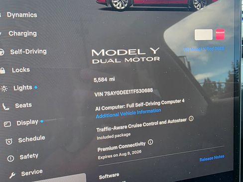 Used 2026 Tesla Model Y AWD image 18
