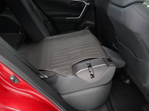 Used 2023 Toyota RAV4 LE image 59