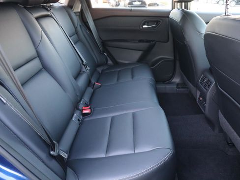 Used 2023 Nissan Rogue SL w/ SL Premium Package image 51