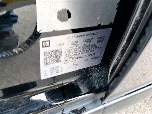 Used 2025 Chevrolet Silverado 1500 LT image 36