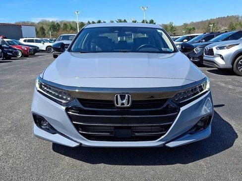Used 2022 Honda Accord Sport Special Edition image 2