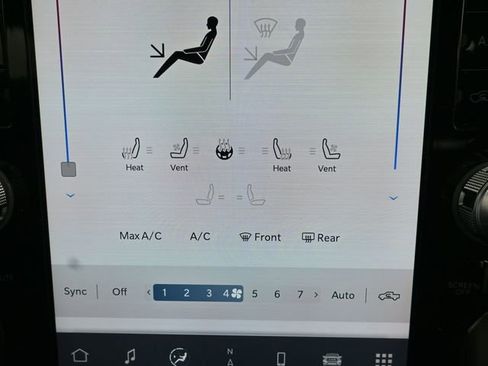 Used 2025 RAM 1500 Laramie image 16