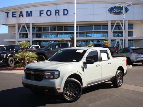 Certified 2024 Ford Maverick Tremor w/ Tremor Off-Road Package AWD/4WD image 2