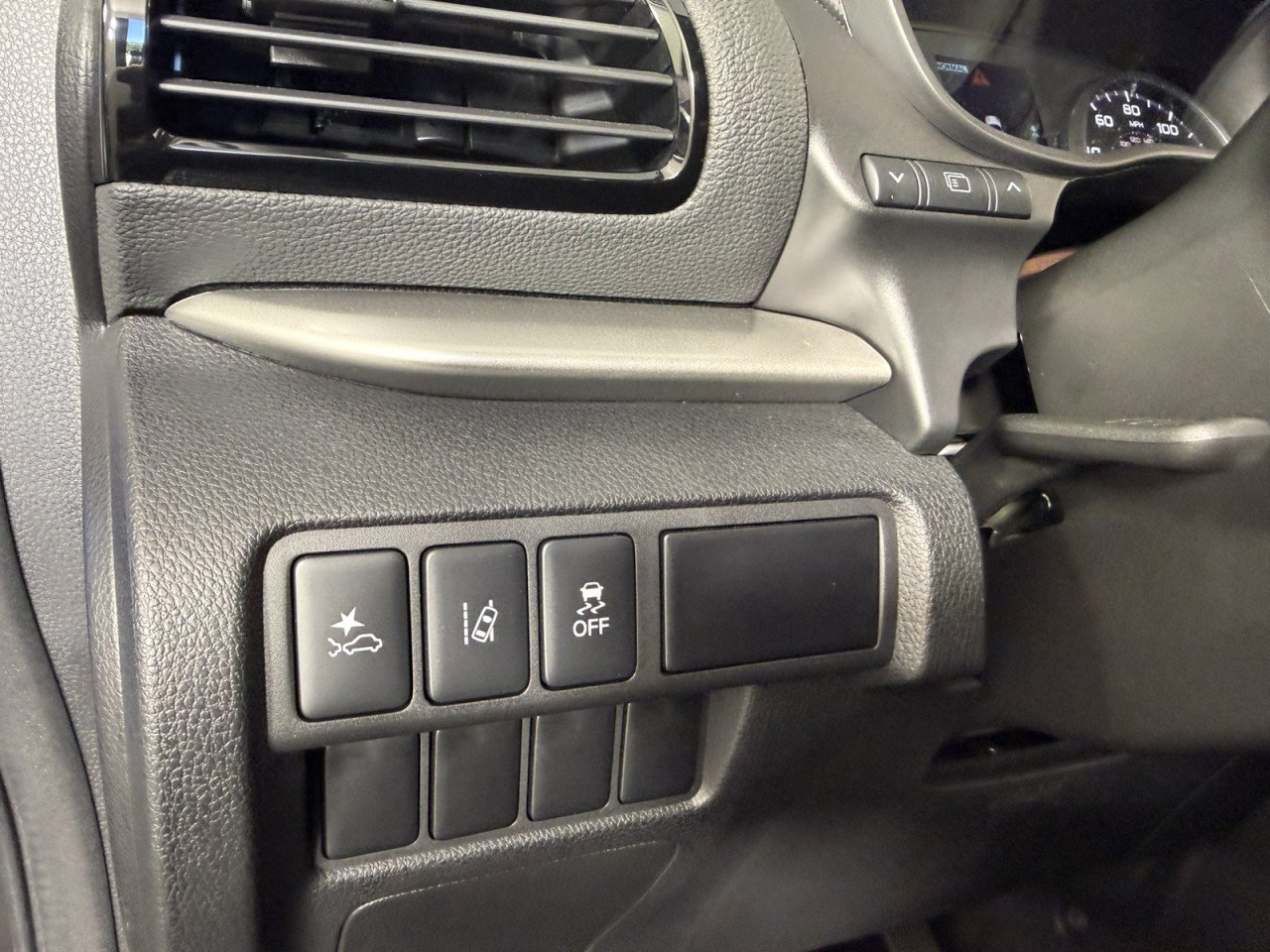 Used 2026 Mitsubishi Eclipse Cross LE AWD/4WD image 20