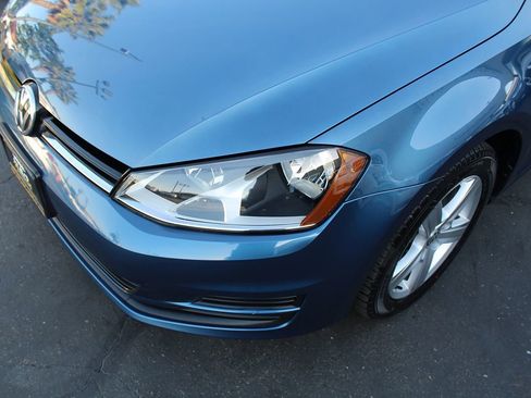 Used 2017 Volkswagen Golf Wolfsburg Edition FWD image 10