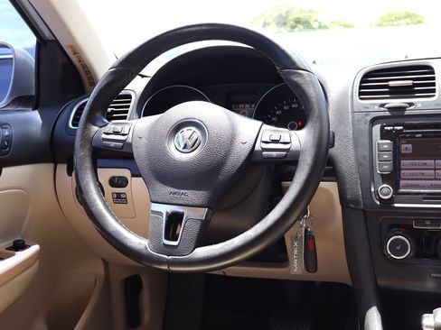Used 2011 Volkswagen Jetta TDI FWD image 14
