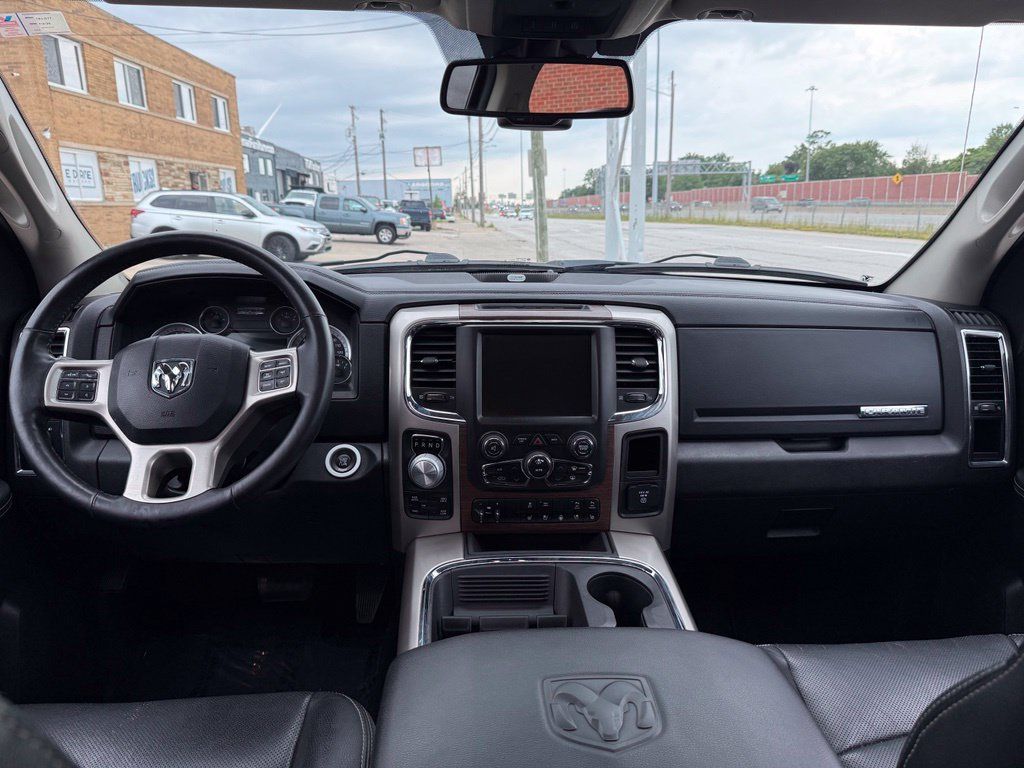 Used 2015 RAM 1500 Laramie w/ Convenience Group AWD/4WD image 22