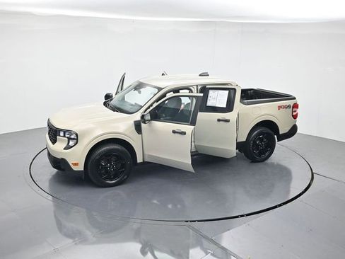Certified 2025 Ford Maverick XLT w/ XLT Luxury Package AWD/4WD image 45
