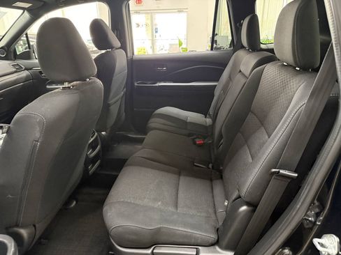 Used 2021 Honda Passport Sport image 13