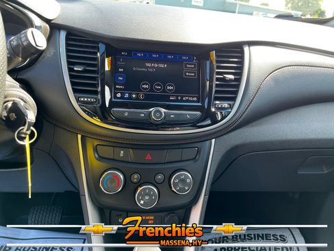 Used 2020 Chevrolet Trax LS w/ Tint and Cruise Package AWD/4WD image 15