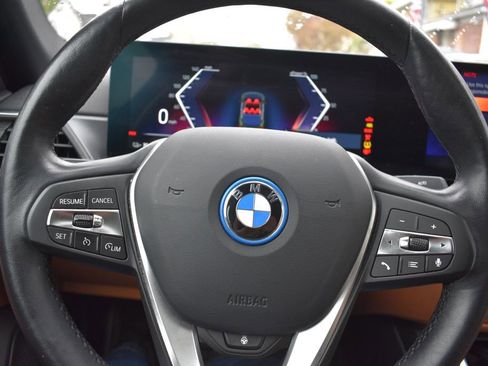 Used 2023 BMW i4 eDrive35 w/ Premium Package RWD image 15