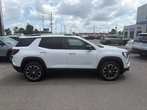 New 2027 GMC Terrain Elevation w/ Elevation Premium Package FWD image 7